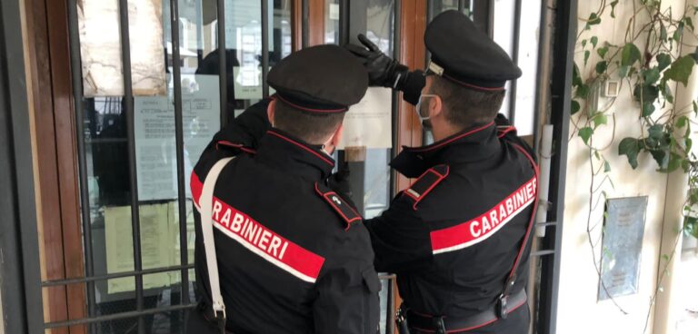 CENTRO - Il bar chiuso dai Carabinieri ___