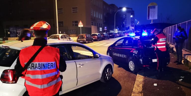 PIAZZA DANTE - I controlli dei Carabinieri nella zona del Pigneto (1)