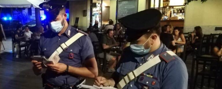 PIAZZA DANTE - Controlli dei Carabinieri a San Lorenzo (1)