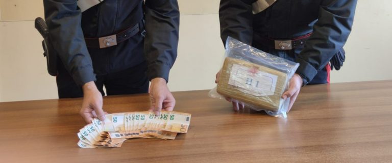 CASILINA - Il sequestro di 1,2 Kg di cocaina eseguito dai Carabinieri (3)