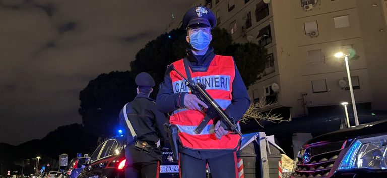 FRASCATI - Carabinieri a Tor Bella Monaca (1)