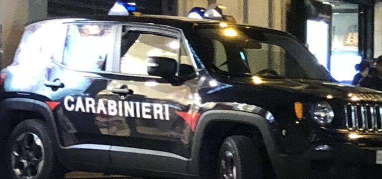 CENTRO - I controlli dei Carabinieri nel centro storico (1)