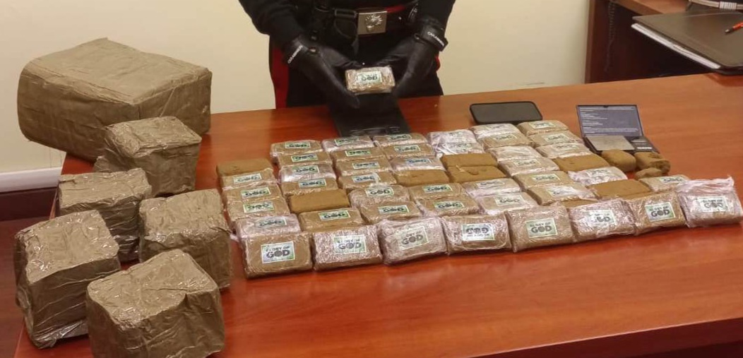 COLLEFERRO - I 6 kg di droga sequestrati dai Carabinieri