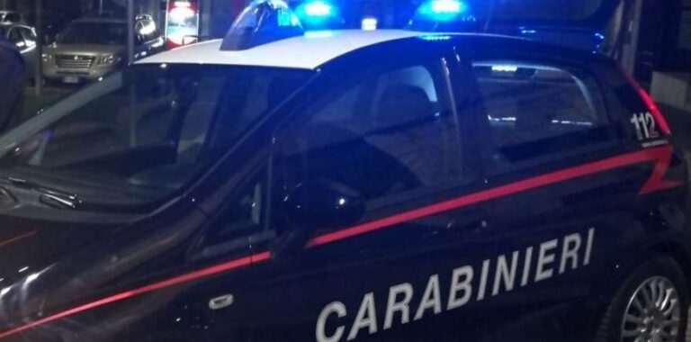 I Carabinieri impegnati in un controllo